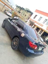 A picture of 04 Toyota Corolla le