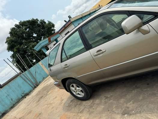 A picture of LEXUS RX300 WITH UNTOUCHED ENGINE AND GEAR AC WORKING PERFECTLY