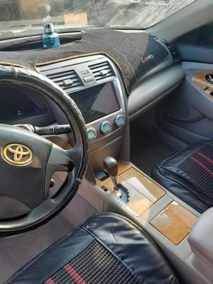 A picture of Toyota Camry 08