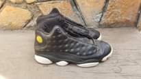 A picture of Second hand shoes