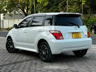 used toyota ist