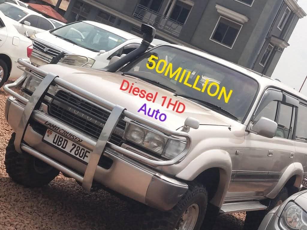 A picture of LAND CRUISER DIESEL PETROL