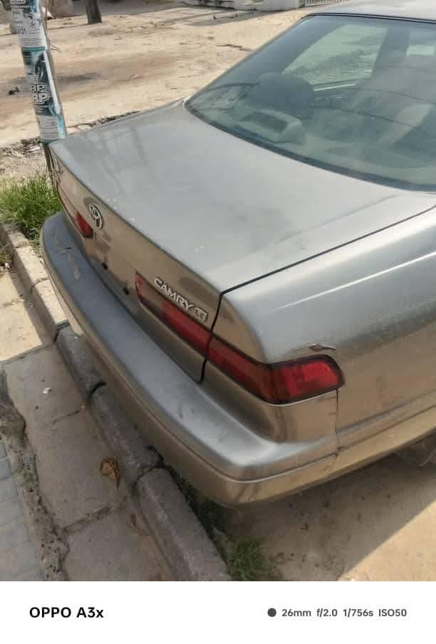A picture of Awoof Foreign Used Toyota Camry Tiny Light