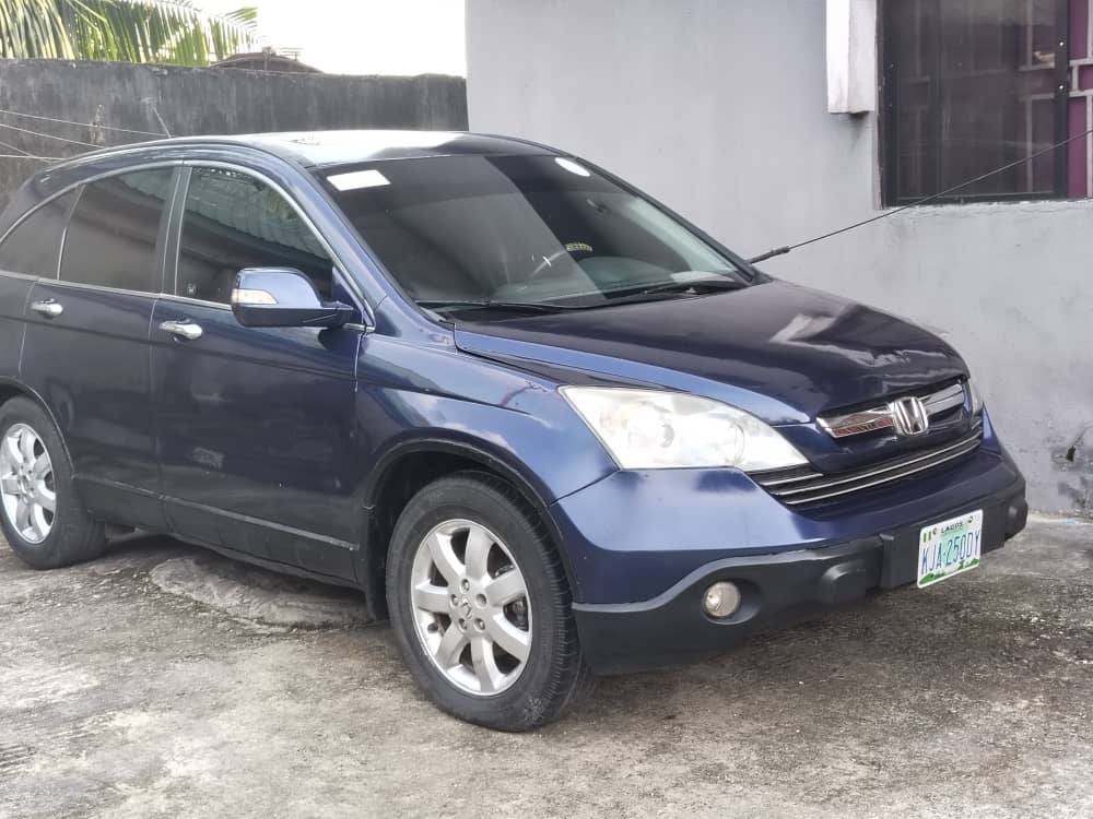 A picture of Honda CRV 2008