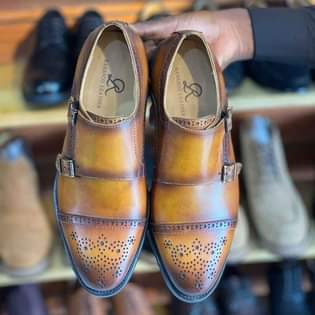 A picture of Pure leather DOUBLE MONK STRAPS