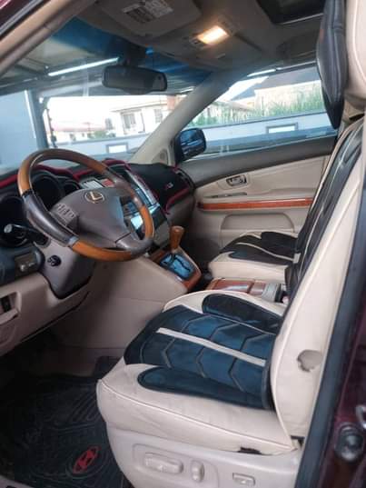 A picture of Registered Lexus Rx330 2005 Engine and gear Reversed camera Ac