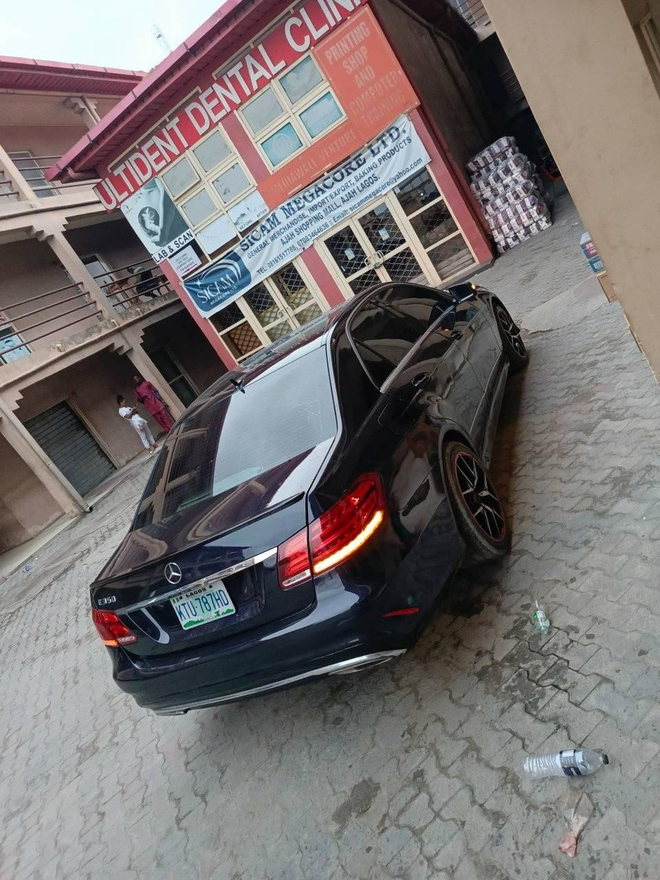 A picture of 2010 Mercedes 2010 Clean