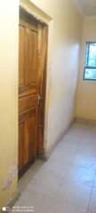 A picture of Singo selfu inapangishwa kwamrefu mwenyakutaka mita10kutoka lami