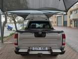 A picture of 2005 NISSAN NP300