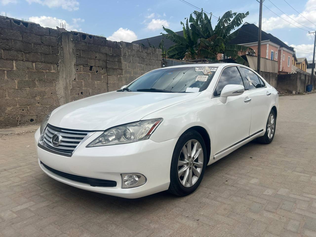 A picture of Unregistered lexus Es350 2011 09033738897
