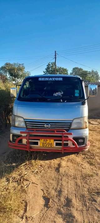 used nissan caravan