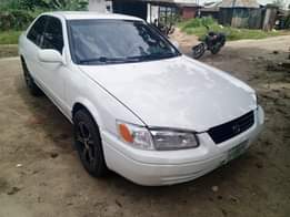A picture of SMARTAUTOS Sweet Toyota Camry drop light Engine untouched Gear and