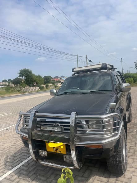 A picture of Toyota Hilux Double Cabin 2 8