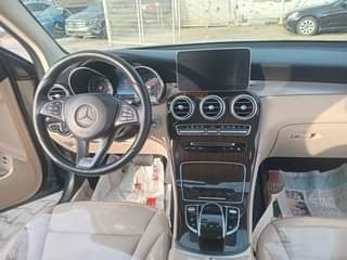 A picture of Mercedes Benz Glc300