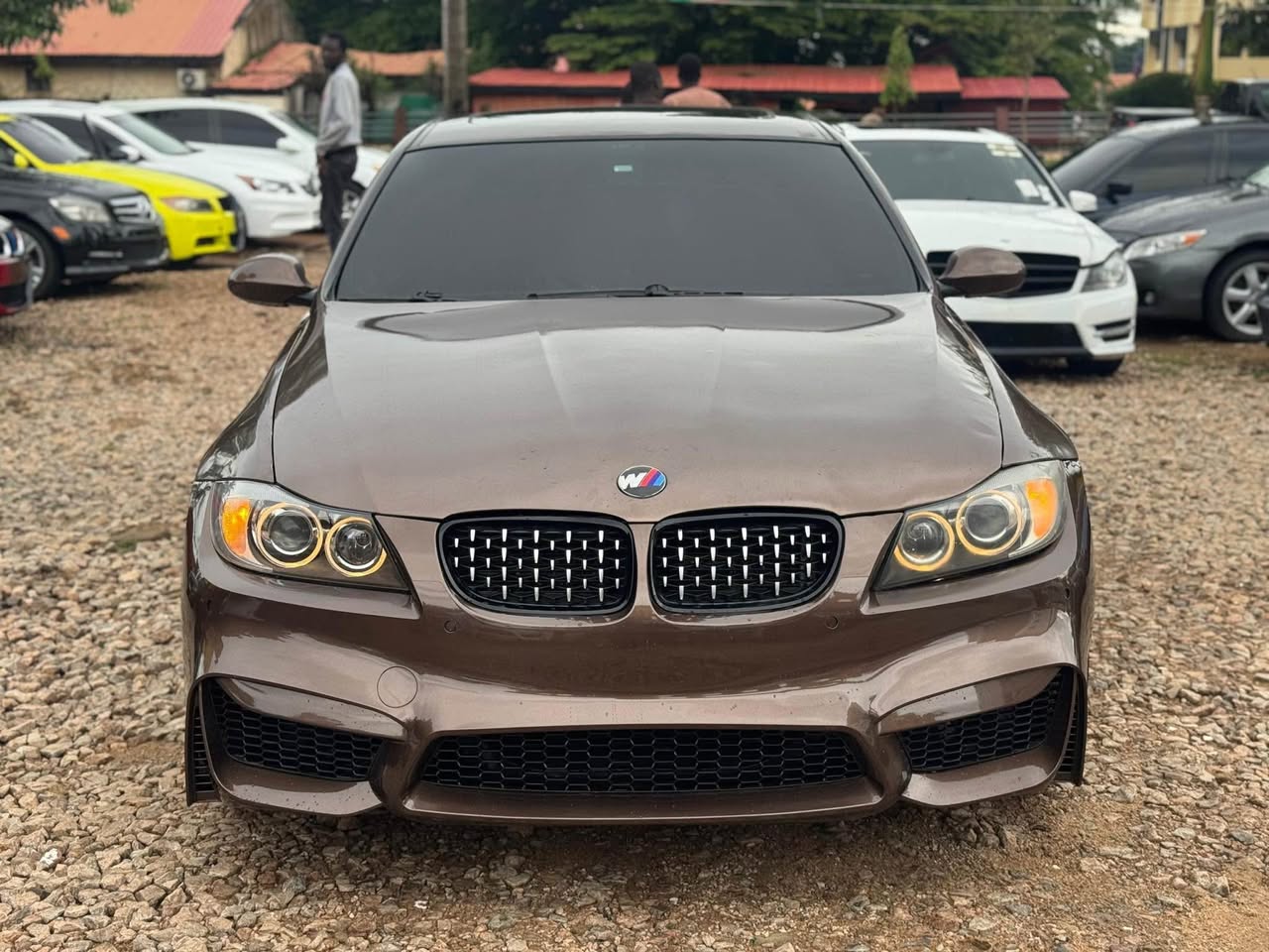 A picture of Extremely Clean BMW E90 Original Duty Automatic Transmission Very sound