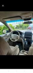 A picture of Extremely sharp and clean Toyota sienna 07 Model Everything working