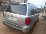 A picture of Honda pilot