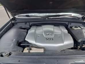 A picture of 2004 GX470 Price 7 5 Location Amuwo odofin Lagos 09030746449