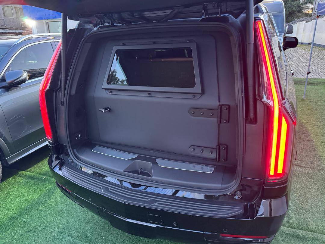 A picture of 2025 Brand new Bulletproof Escalade Presidential Movement