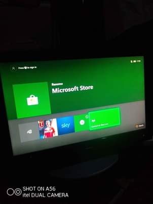 A picture of Nipeni offer yenu Xbox one pad moja