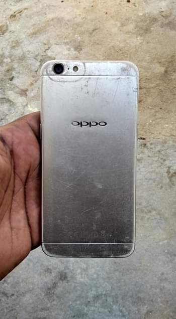 A picture of OPPO A58