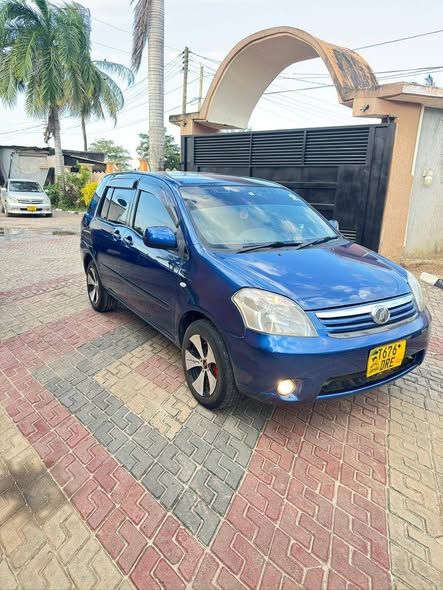 A picture of Toyota Raum