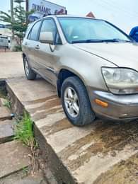 A picture of Extremely clean Lexus Rx 300 With untermpered Engine gear AC