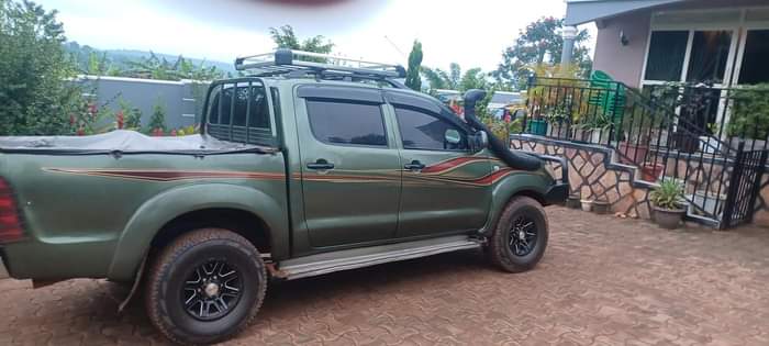 used toyota hilux