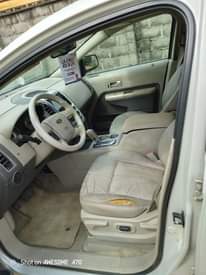 A picture of 08 Ford Edge