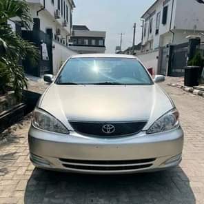 A picture of FOREIGN USED 2004 TOYOTA CAMRY LE 4 Cylinder Power Seats