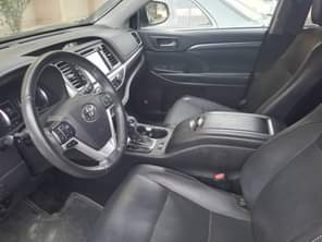 A picture of Toyota Highlander Limited Foriegn Use Year 2019 Buy and drive
