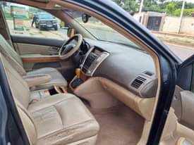 A picture of 2006 Lexus 330
