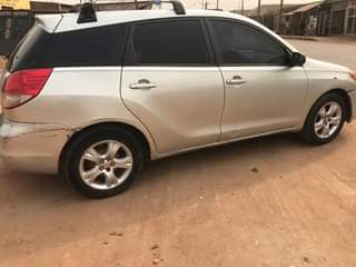 A picture of Toyota matrix 2006