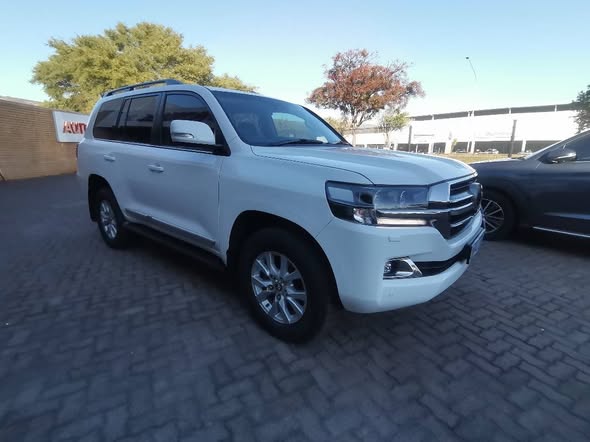 toyota land cruiser