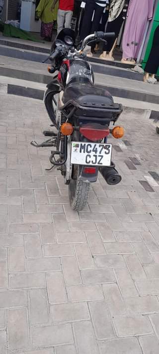 A picture of Boxer x 125