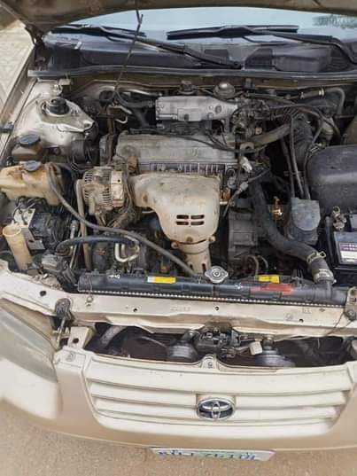 A picture of Toyota Camry going for 1 76 09053556476