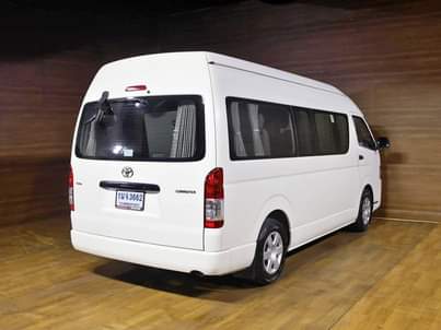 A picture of 2019 TOYOTA hiace commuter