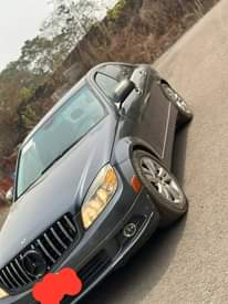 A picture of Mercedes Benz