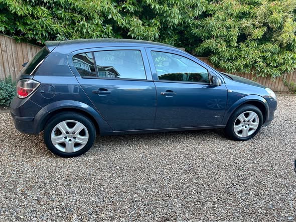 vauxhall astra