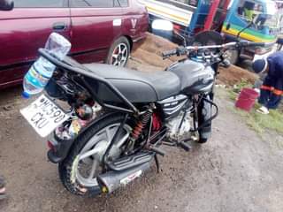 A picture of Boxer 125