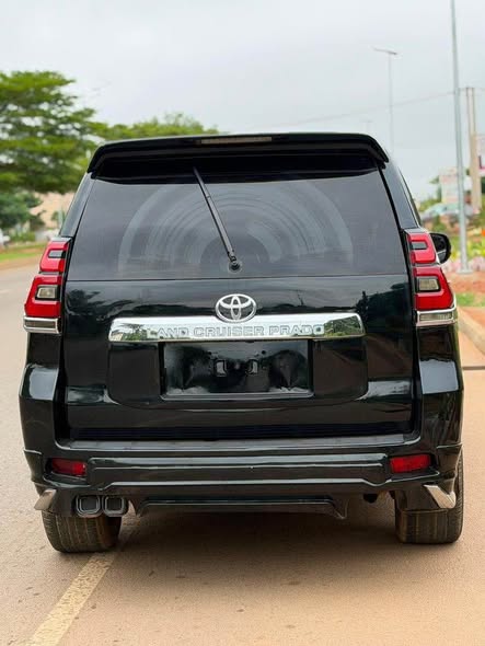 A picture of Extremely clean GX460 upgrade to Prado NO Fault Price 13m