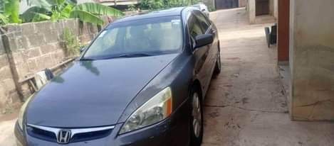 A picture of Honda Accord DC 2007