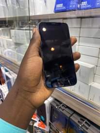 A picture of IPhone x