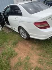 A picture of 2009 model Super clean Benz C 300 used but not