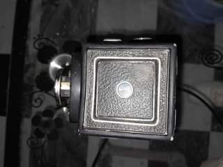 A picture of 1958 Yashika D Camera for auction