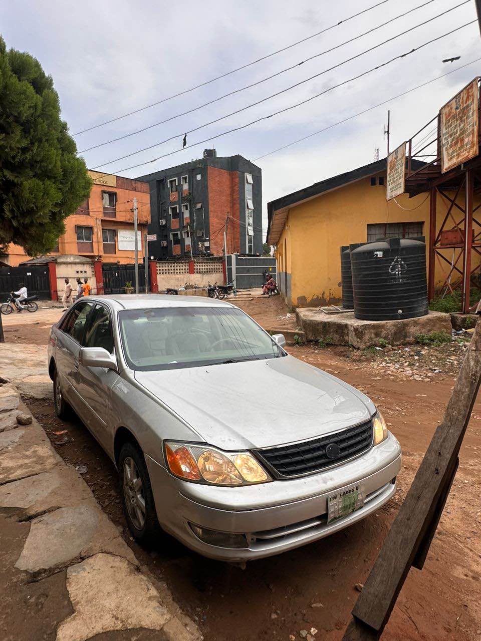 A picture of Nigeria Used 2002 Toyota Avalon