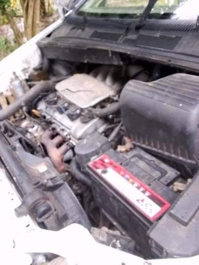 A picture of 2000 Toyota Sienna Yes