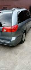 A picture of 07 Toyota sienna Tokunbo Location ojota 4 7 08109381328
