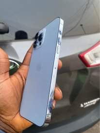 A picture of 13proMax 256gig