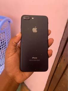 A picture of iPhone 7plus 128gb